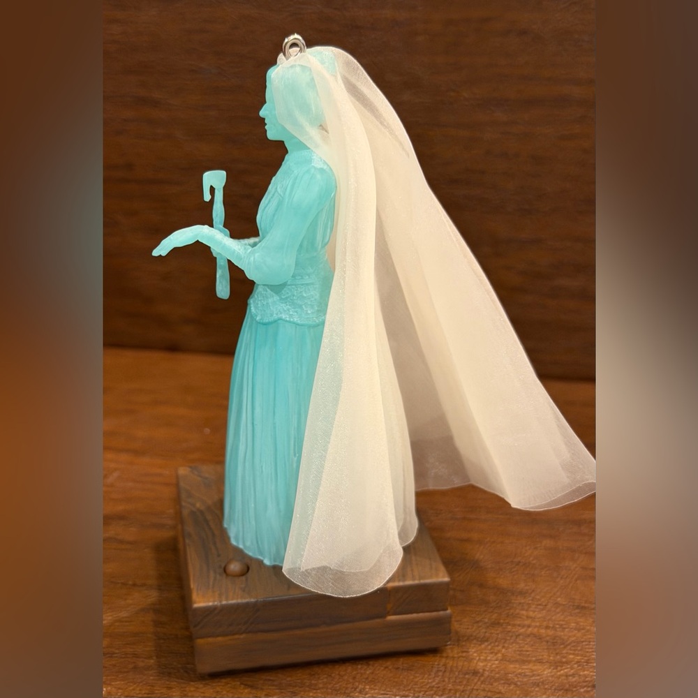 Hallmark Keepsake Disney Haunted Mansion Constance Hatchaway Bride Ornament-NEW - Picture 10 of 13